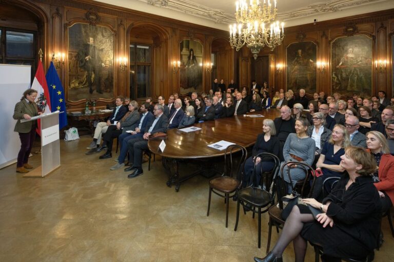 ICOMOS_2025_124_small